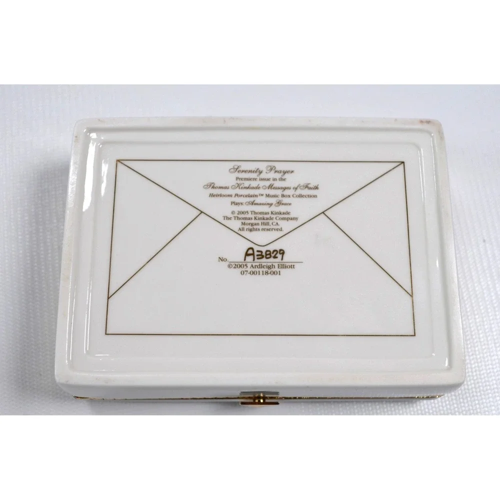 Thomas Kinkade Serenity Prayer Music Box #A39829 Amazing Grace 2005